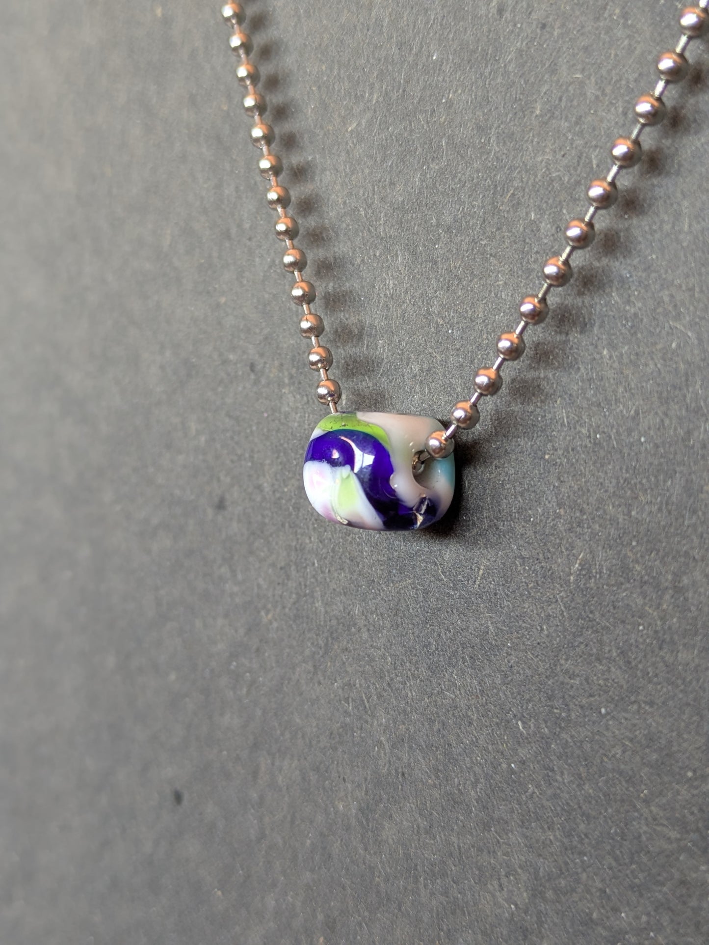 Printemps · Collier avec perle en verre