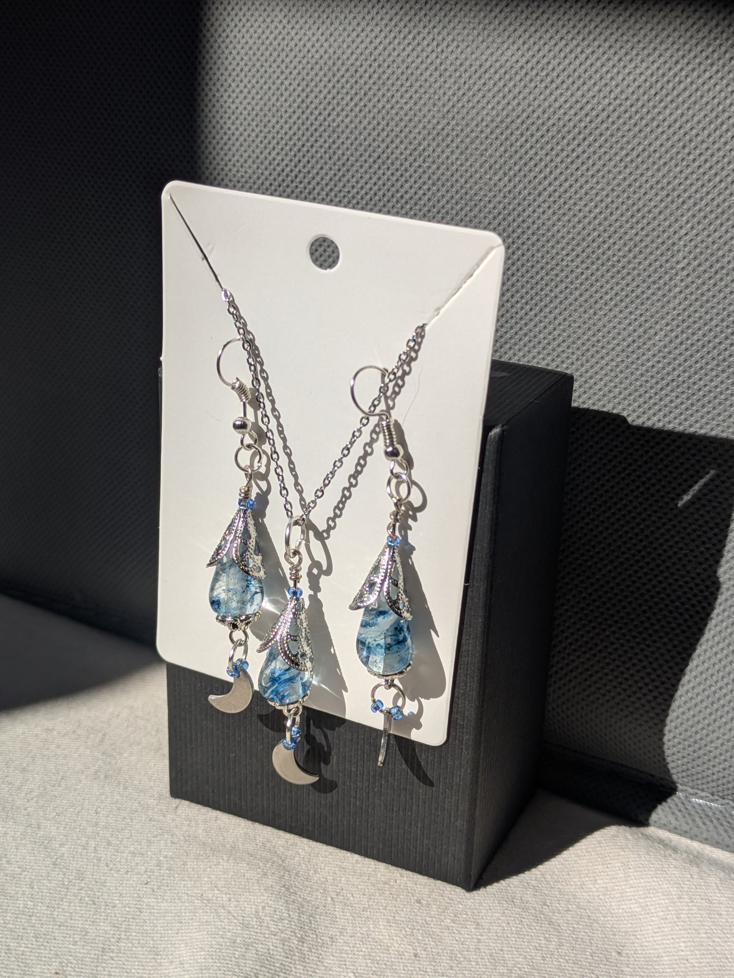 Moonshine · Parure · Boucles d'oreilles + pendentif