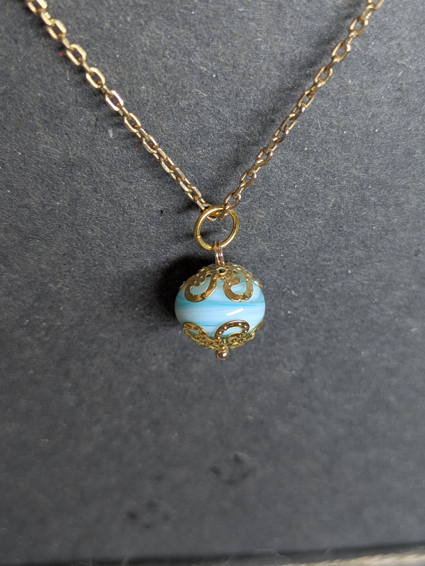 Lagoon gold · Pendentif