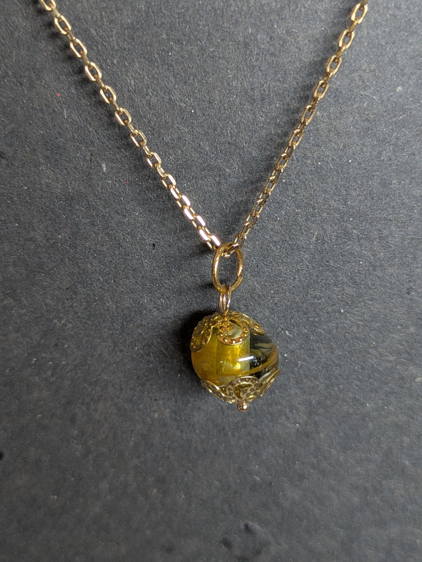 Soleil d'or · Pendentif