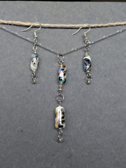 Magma coloré · Parure · Boucles d'oreilles + pendentif