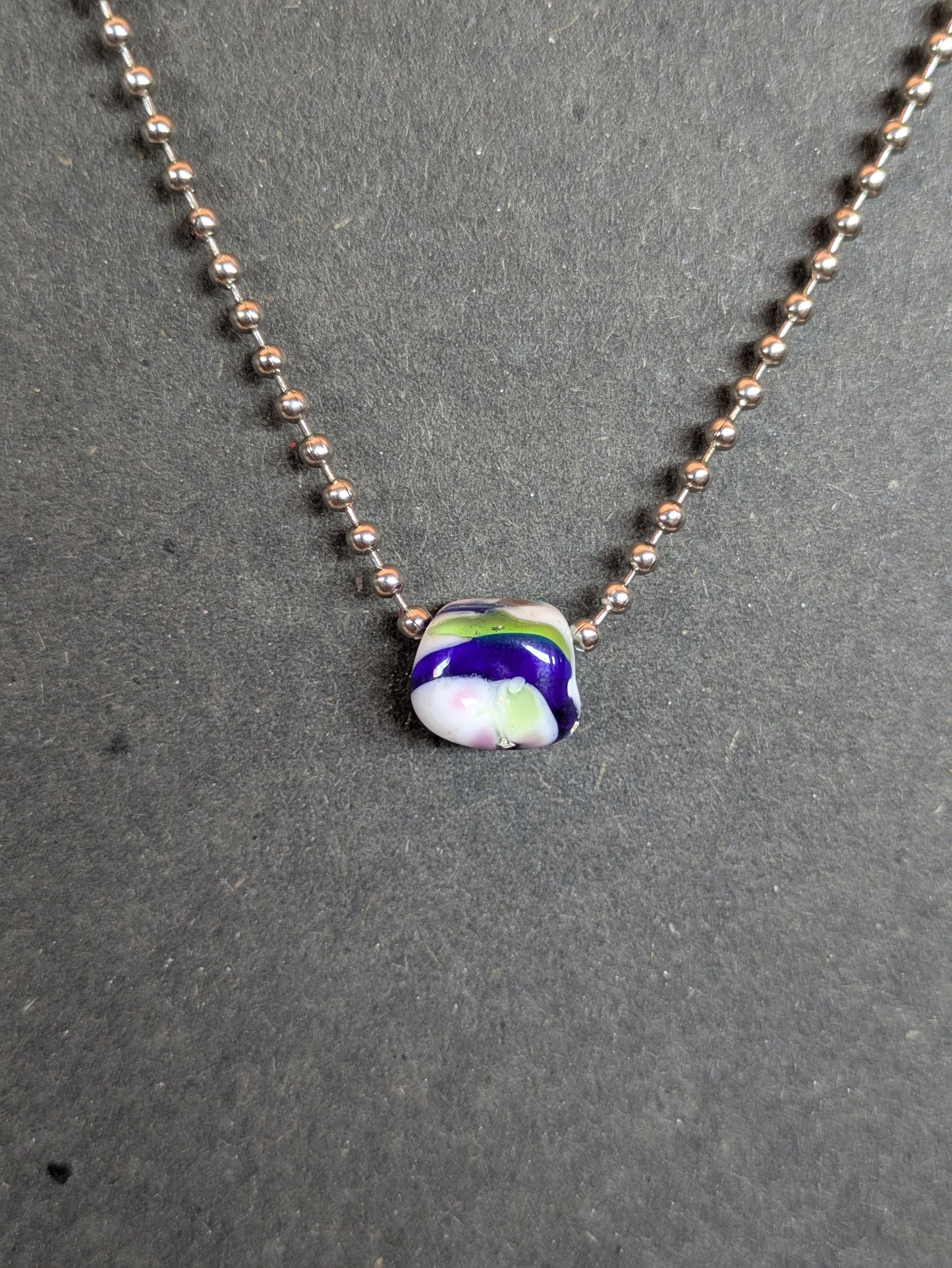 Printemps · Collier avec perle en verre